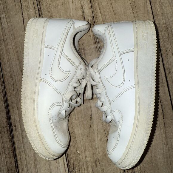 Nike Air Force 1 Low 07 Triple White Leather Sneaker 314193-117 Toddler 12C - Picture 2 of 7